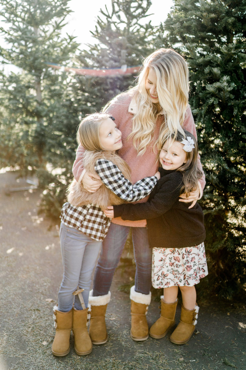 Mom and daughter store matching winter outfits