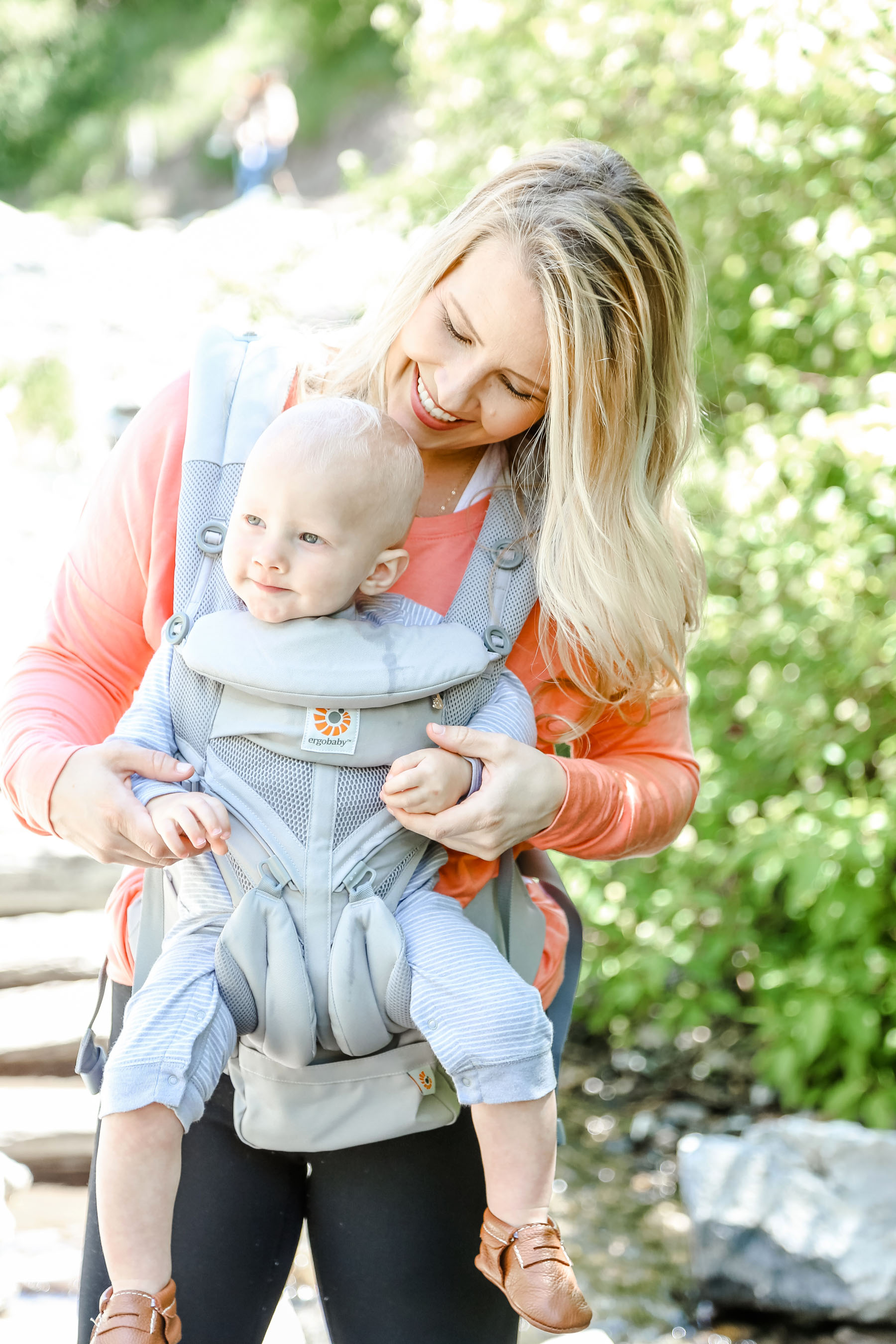 Ergobaby Omni 360 review by Utah lifestyle blogger, By Jen Rose