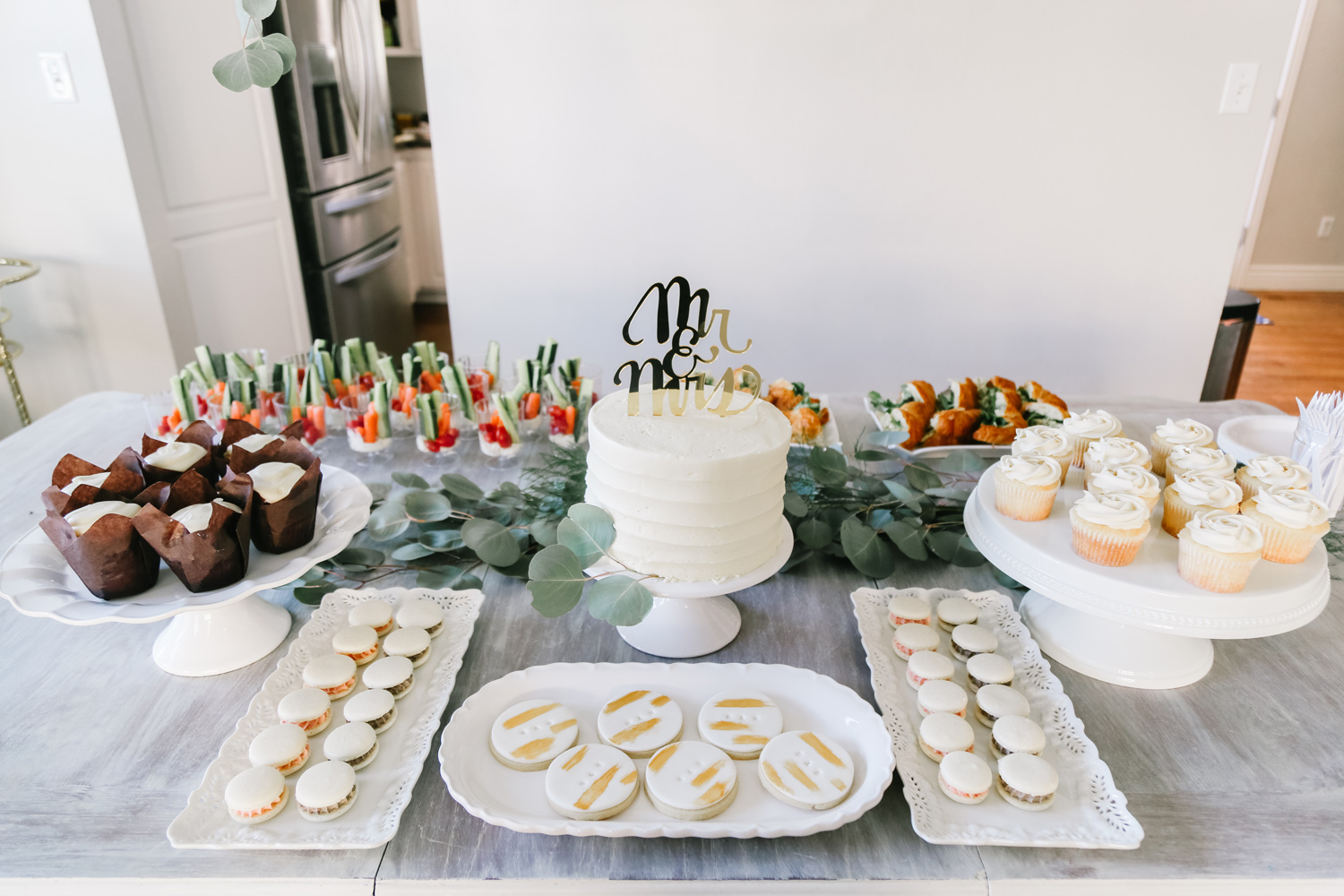 Tips to Host the Perfect Simple White Bridal Shower featured by Utah lifestyle blog, By Jen Rose