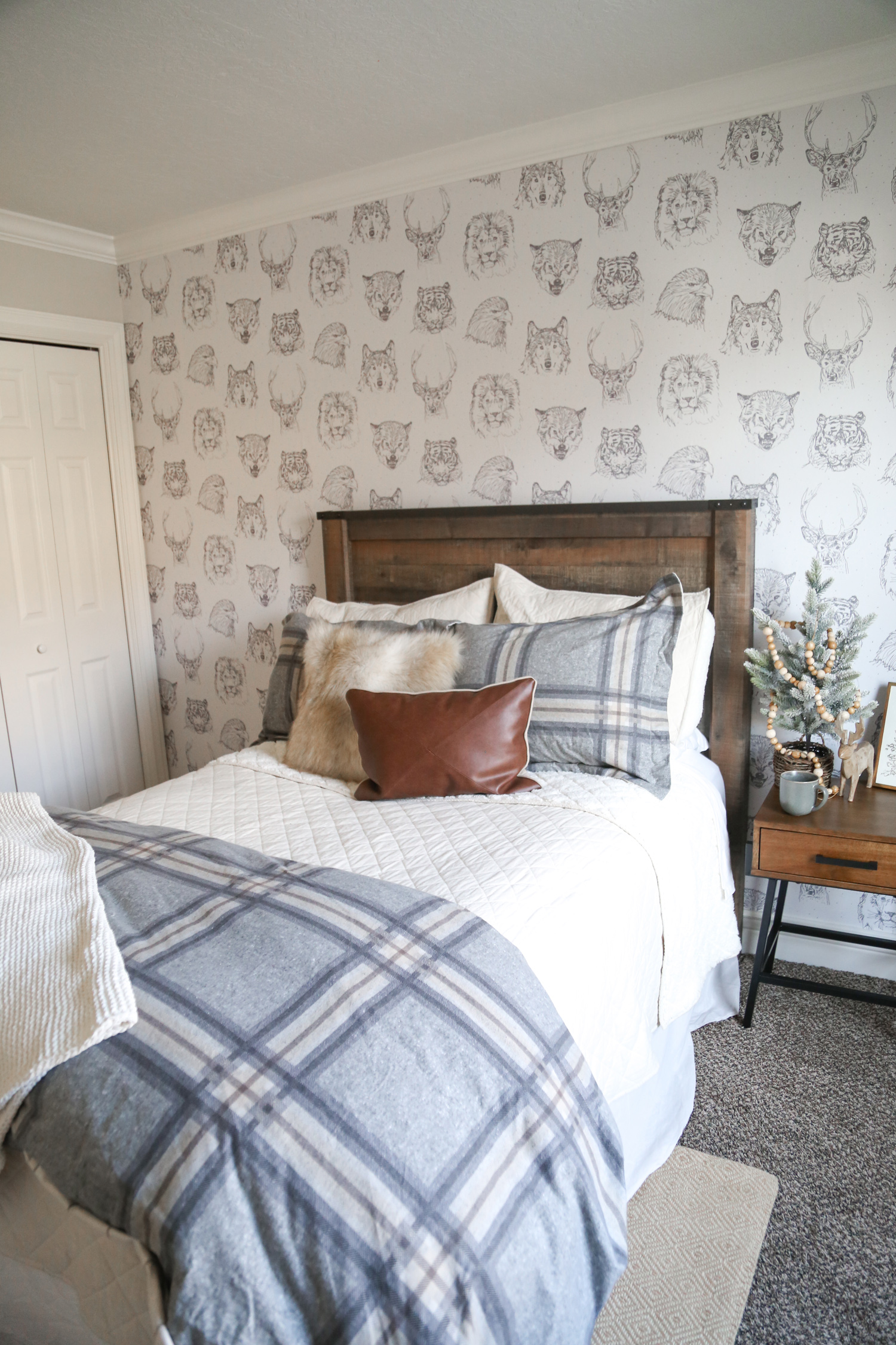 Boys bedroom makeover with Kohls featured by Utah lifestyle blog, By Jen Rose: after